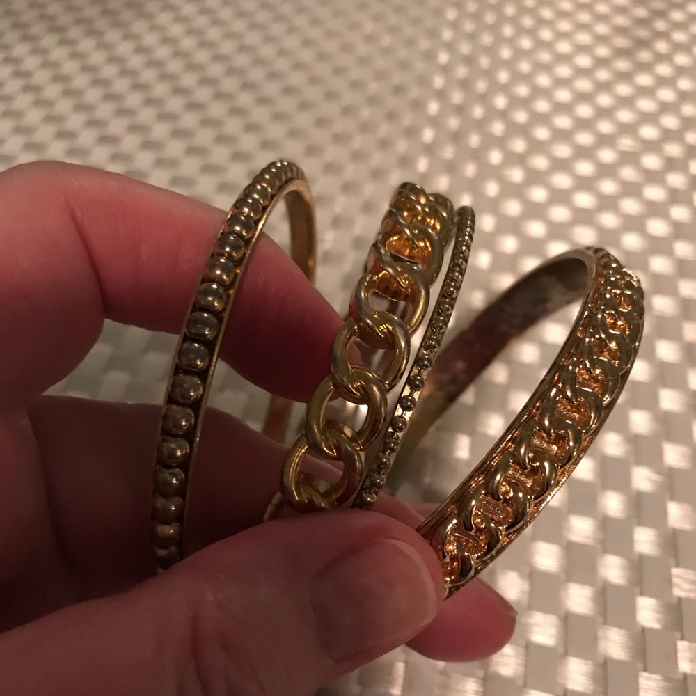 Set of 4 bangles